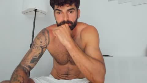 cuteeboy online show from July 14, 4:38 am