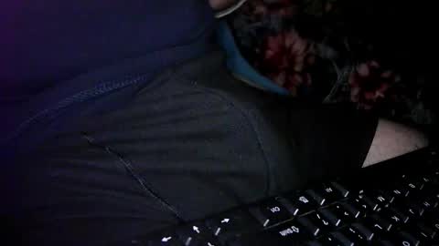 Snapshot of cuteman88 chatting on October 25, 8:43 pm Cuteman online show from October 25, 8:43 pm