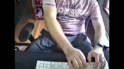 cutenerd15 online show from September 9, 3:22 pm