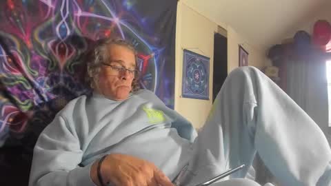 Andrew Thomas online show from September 21, 12:11 am