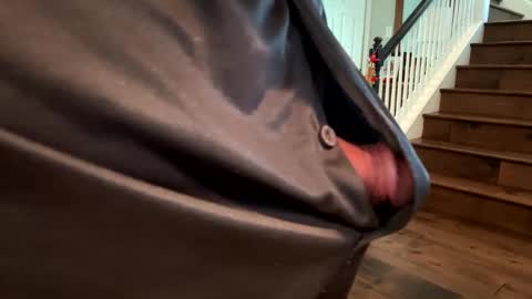 Snapshot of d1075 chatting on February 3, 2:24 pm d1075 online show from February 3, 2:24 pm