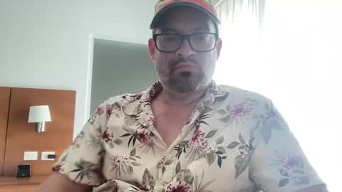 d4ddy858 online show from November 6, 8:01 pm