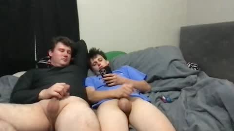 Snapshot of d_dart chatting on October 24, 3:52 am Aeboy12 online show from October 24, 3:52 am