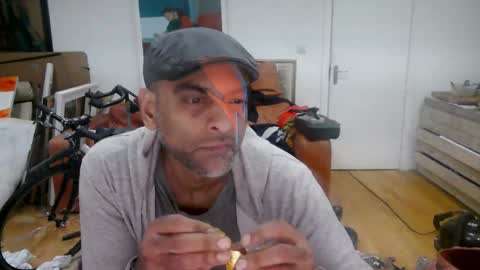 d w londonboy online show from February 1, 7:13 pm