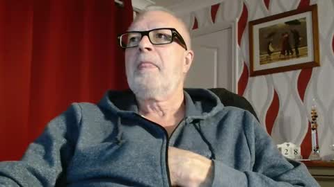 Brian ... online show from October 28, 9:17 pm