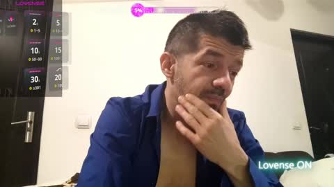 daddynextdoor86 online show from April 16, 2:22 am