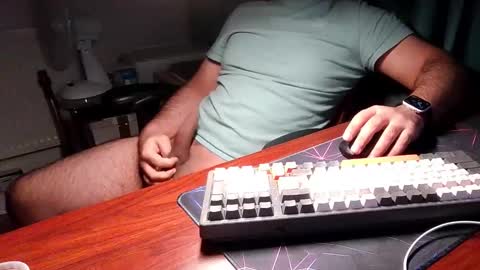 Snapshot of daddypimp3 chatting on September 29, 10:05 pm Paul online show from September 29, 10:05 pm