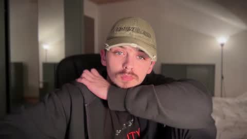 Daimon  online show from January 19, 6:32 pm