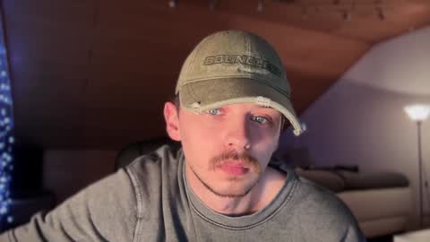 Daimon  online show from January 22, 3:20 am