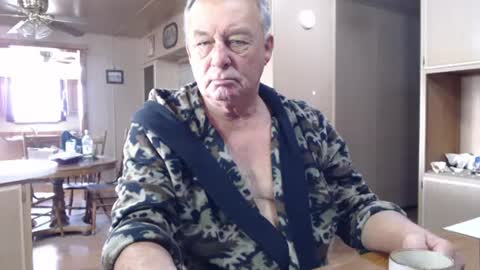 dakit online show from December 4, 3:54 pm