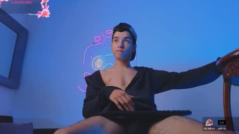 Dallen Grant online show from December 14, 12:23 pm