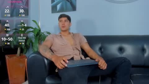 Snapshot of damian23_ chatting on February 17, 2:15 pm DAMIAN online show from February 17, 2:15 pm