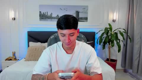 DAMIAN online show from November 24, 12:06 pm