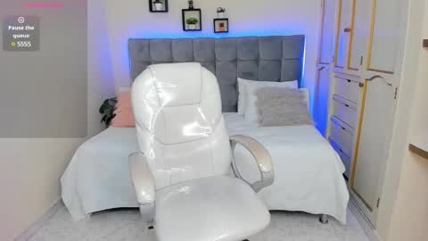 Snapshot of damian23_ chatting on March 3, 12:43 pm DAMIAN online show from March 3, 12:43 pm