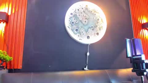 Damian Oliver online show from March 10, 3:12 am