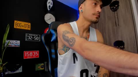 Daamiancox online show from December 31, 6:02 pm