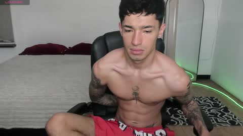 Damon online show from April 8, 6:49 pm