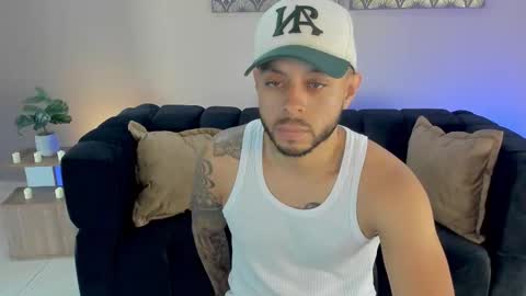 daniel_kingxxx online show from February 26, 2:07 pm