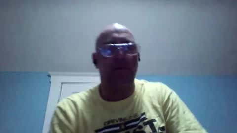 Snapshot of daniel_lbc chatting on October 26, 11:07 pm Daniel online show from October 26, 11:07 pm