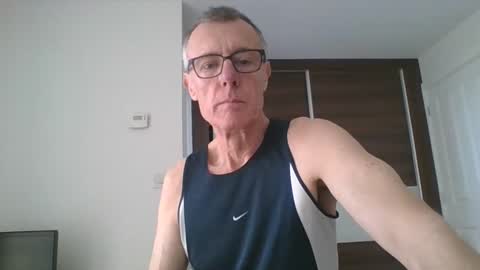 danielcoxone online show from February 26, 11:30 am