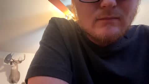Snapshot of danielp_mod_cb chatting on March 12, 10:50 pm Daniel    y. online show from March 12, 10:50 pm
