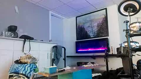 danimal5000 online show from October 9, 5:01 am