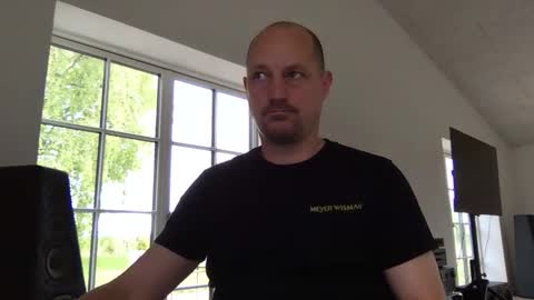 danishjss online show from May 18, 5:57 am