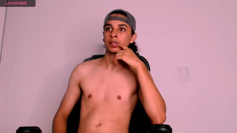 Snapshot of dannwinner chatting on October 3, 1:54 am Danny online show from October 3, 1:54 am