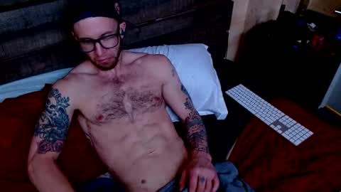 dannygowild online show from December 11, 2:00 am