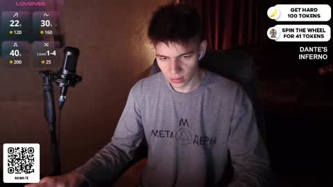 Snapshot of dantebigboi chatting on February 26, 8:20 pm Daniel online show from February 26, 8:20 pm