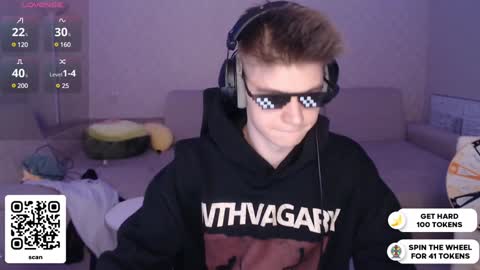 Snapshot of dantebigboi chatting on December 29, 6:16 pm Daniel online show from December 29, 6:16 pm