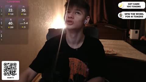 Snapshot of dantebigboi chatting on February 10, 5:52 pm Daniel online show from February 10, 5:52 pm