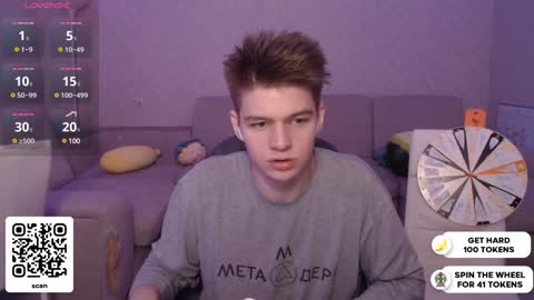 Snapshot of dantebigboi chatting on December 13, 8:04 pm Daniel online show from December 13, 8:04 pm