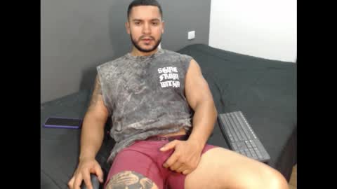 dantebrown1 online show from October 30, 1:08 am