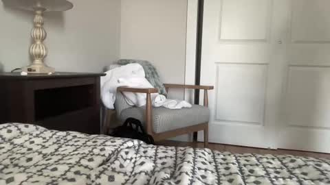 TheePlace online show from February 9, 3:12 pm