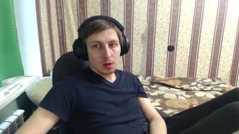 darienlarge online show from November 1, 9:02 am