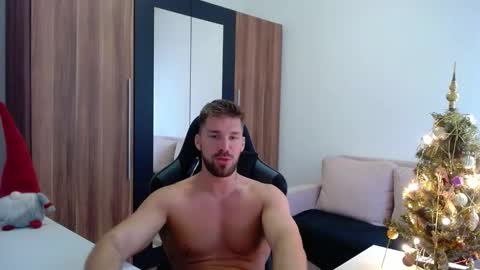 darius_94 online show from December 15, 10:34 am