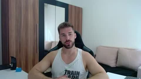 darius_94 online show from July 7, 7:09 am