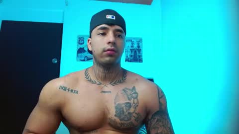 Darius Phoenix  online show from September 8, 8:41 pm