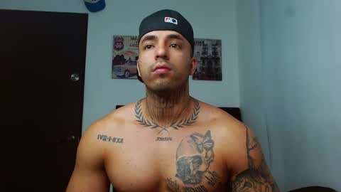 Darius Phoenix  online show from October 3, 10:26 pm