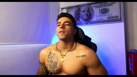 Darius Phoenix  online show from February 5, 3:31 pm