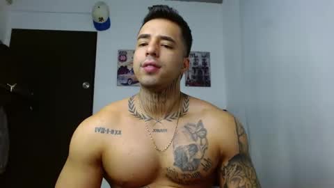 Darius Phoenix  online show from October 17, 8:13 pm