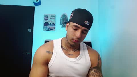 Darius Phoenix  online show from October 7, 7:40 pm