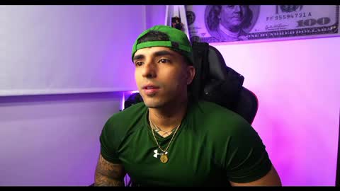 Darius Phoenix  online show from February 12, 4:54 am