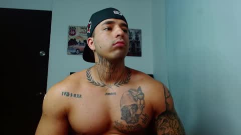 Darius Phoenix  online show from September 28, 12:08 am