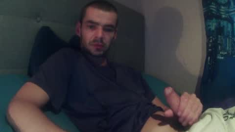 Snapshot of dark377 chatting on September 17, 12:11 am dark377 online show from September 17, 12:11 am