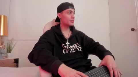 dark_sun333 online show from November 1, 9:41 pm