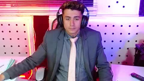 DARKO0717 online show from November 9, 2:43 pm