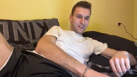 Nick online show from December 3, 8:26 pm