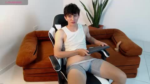 darrencolleen online show from June 12, 11:24 pm